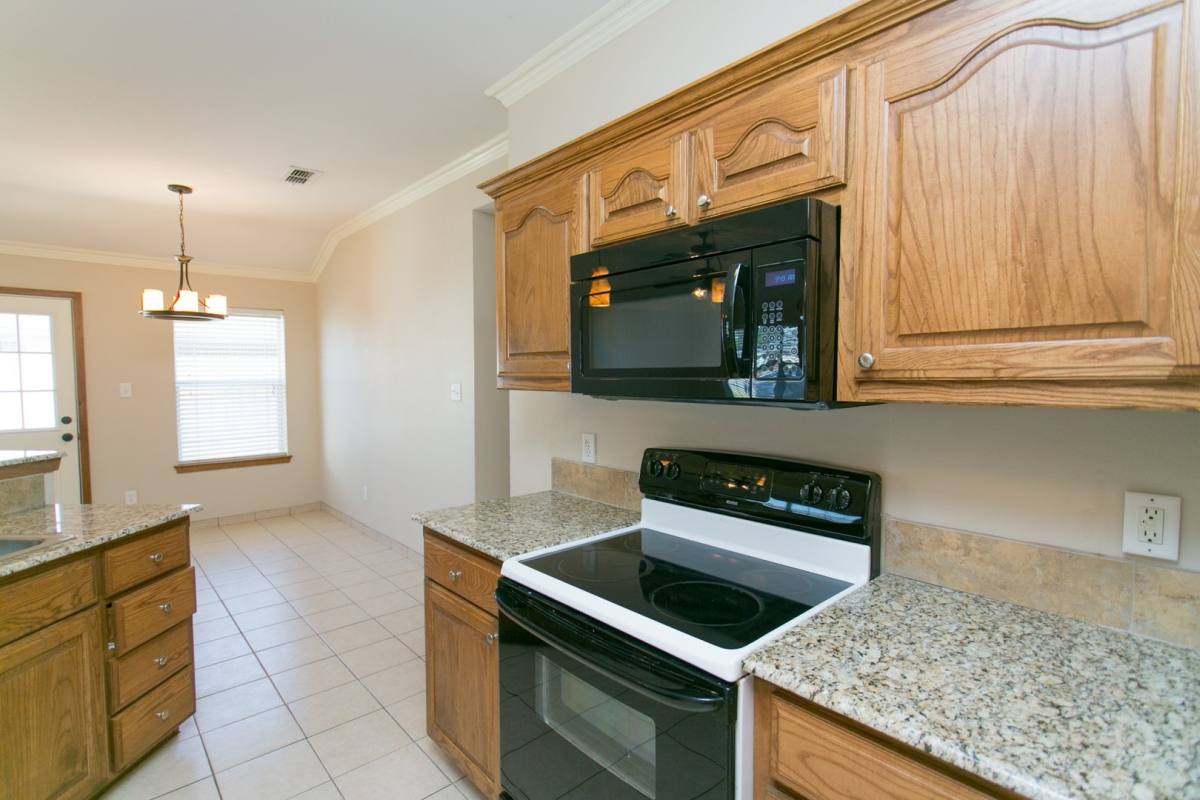 Apartment for rent at 16140 Rolling Meadows Dr, Lindale, TX 75771