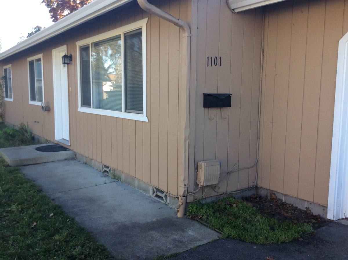 House for rent at 1101 SW G St, Grants Pass, OR 97526
