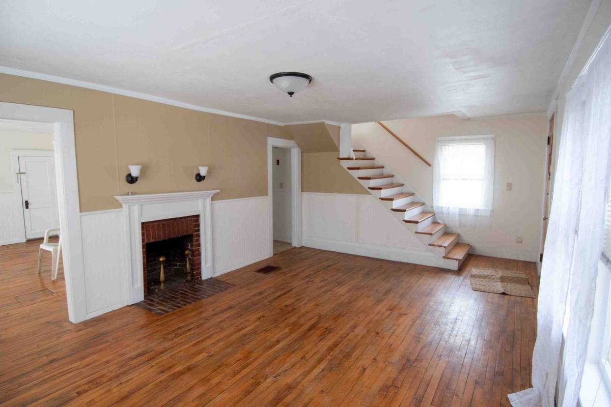 House for rent at 292 Silver St, Greenfield, MA 01301