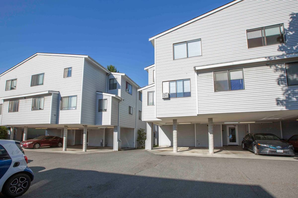 Apartment for rent at 10540-10544 Whitman Ave N, Seattle, WA 98133