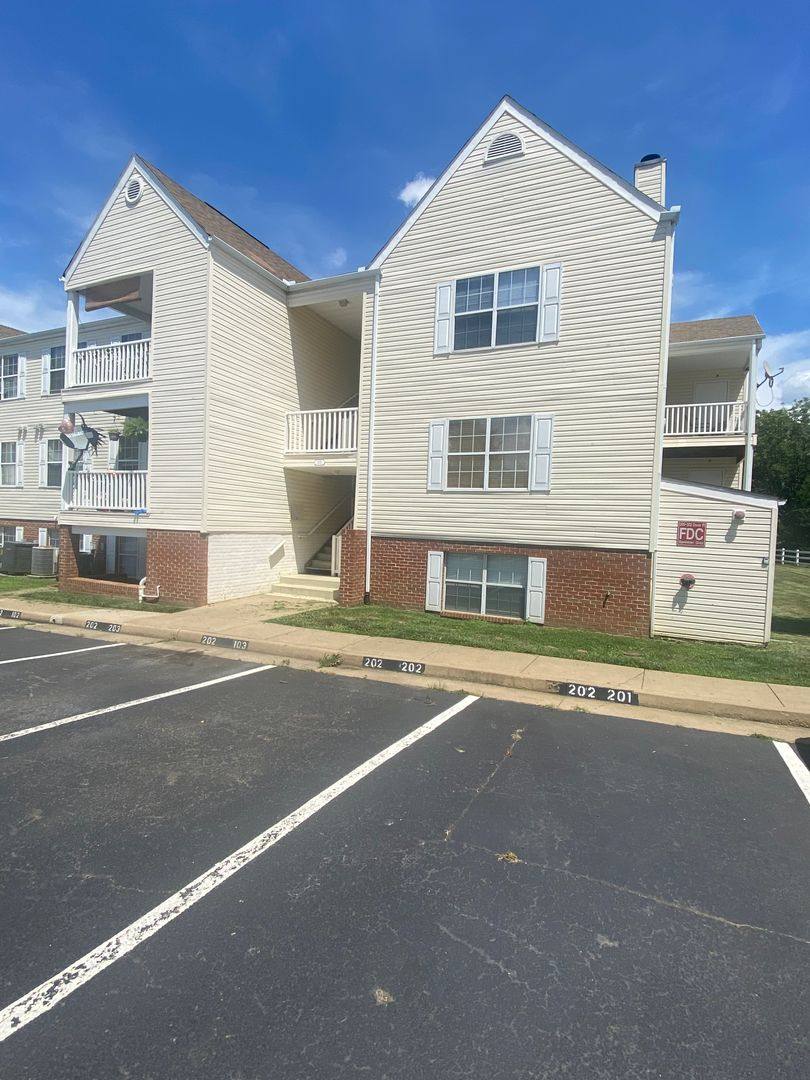 Condo for rent at 202 Dover Place, Stafford, VA 22554
