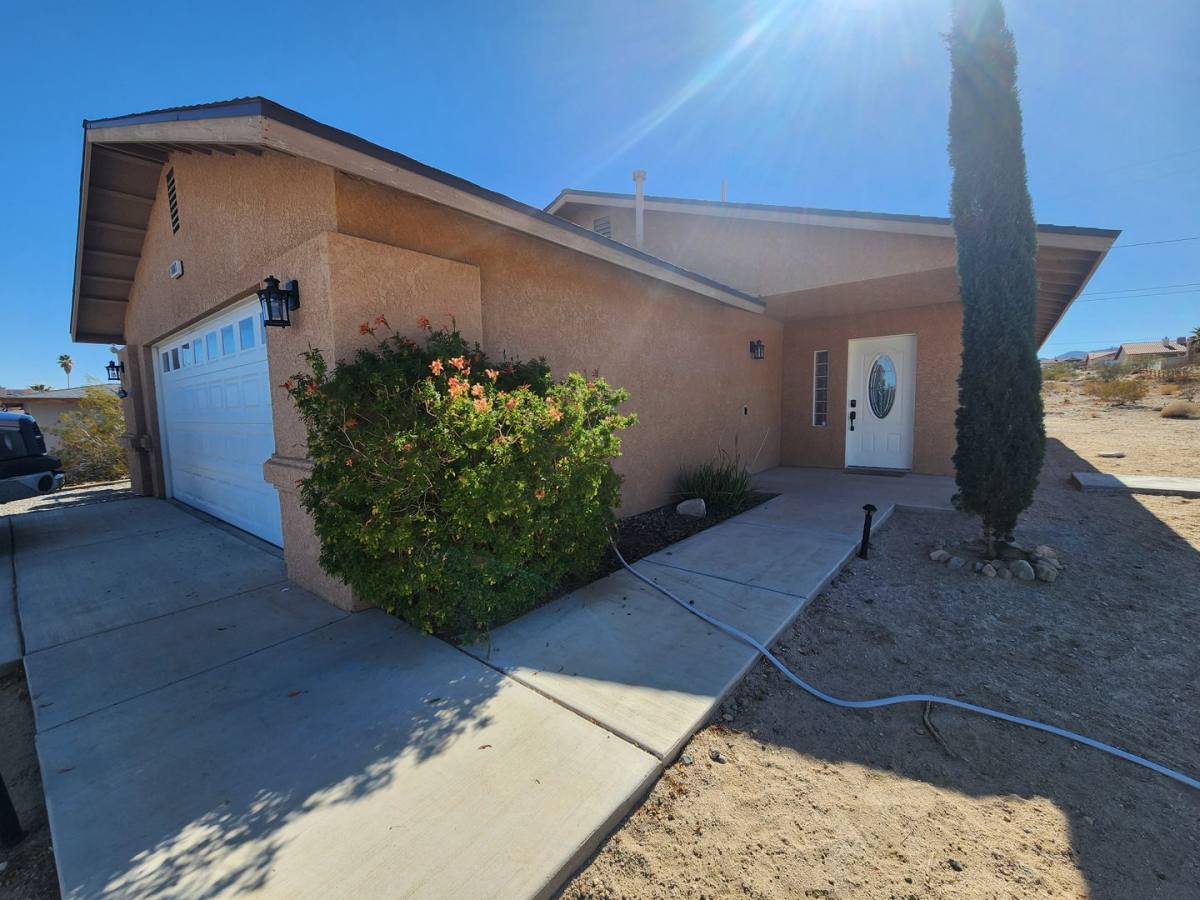 House for rent at 74843 Sunrise Dr, Twentynine Palms, CA 92277