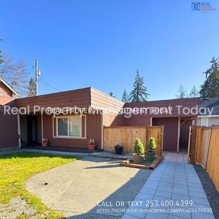 Apartment for rent at 4418 109th St SW #D, Lakewood, WA 98499