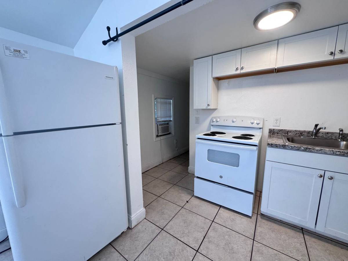 Apartment for rent at 5620 15th St E, Bradenton, FL 34203