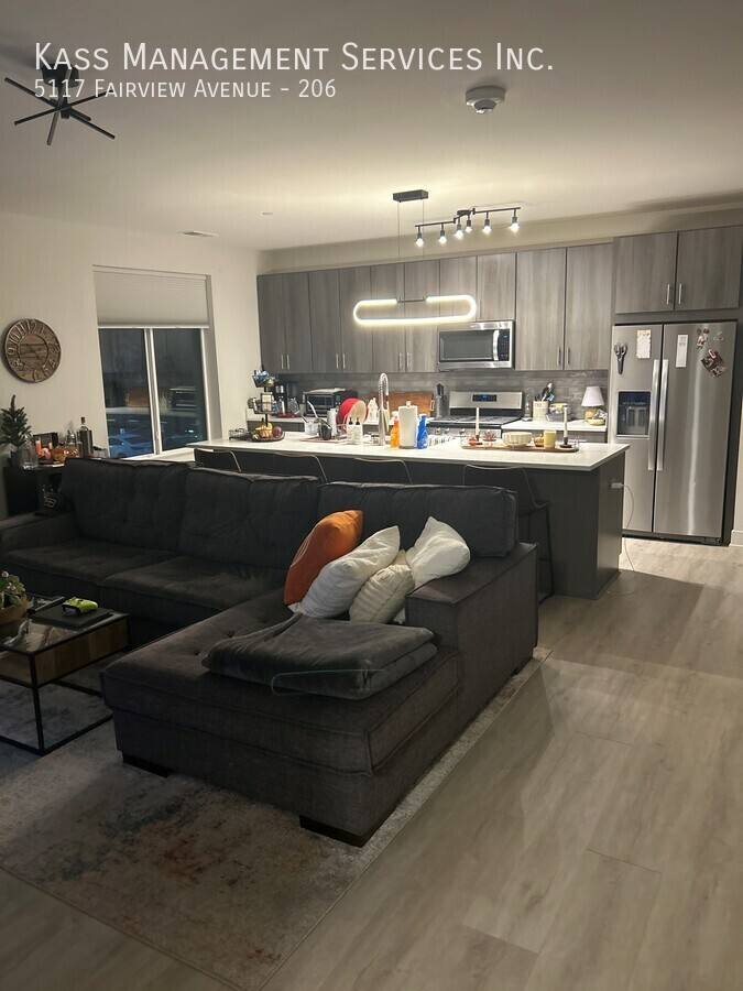 Apartment for rent at 5117 Fairview Ave #206, Downers Grove, IL 60515