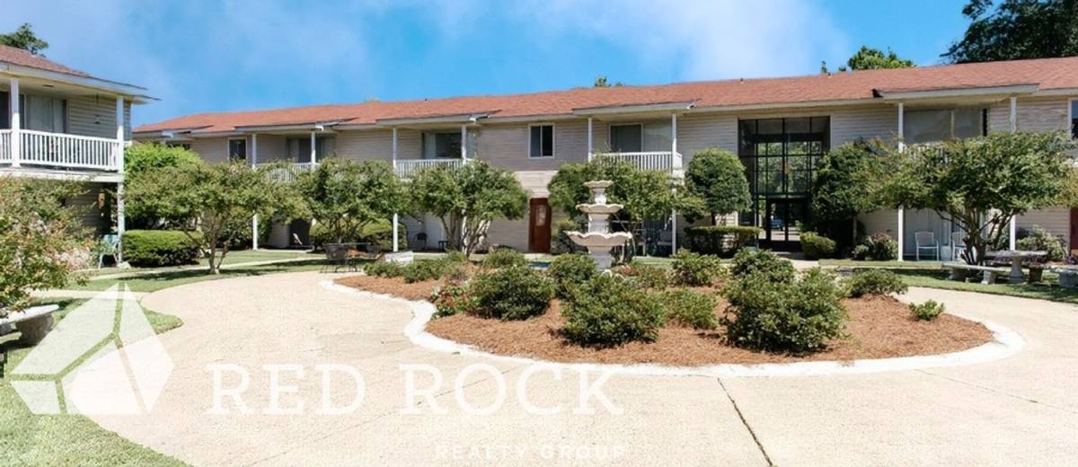 Apartment for rent at 605 Furniss Ave, Selma, AL 36701