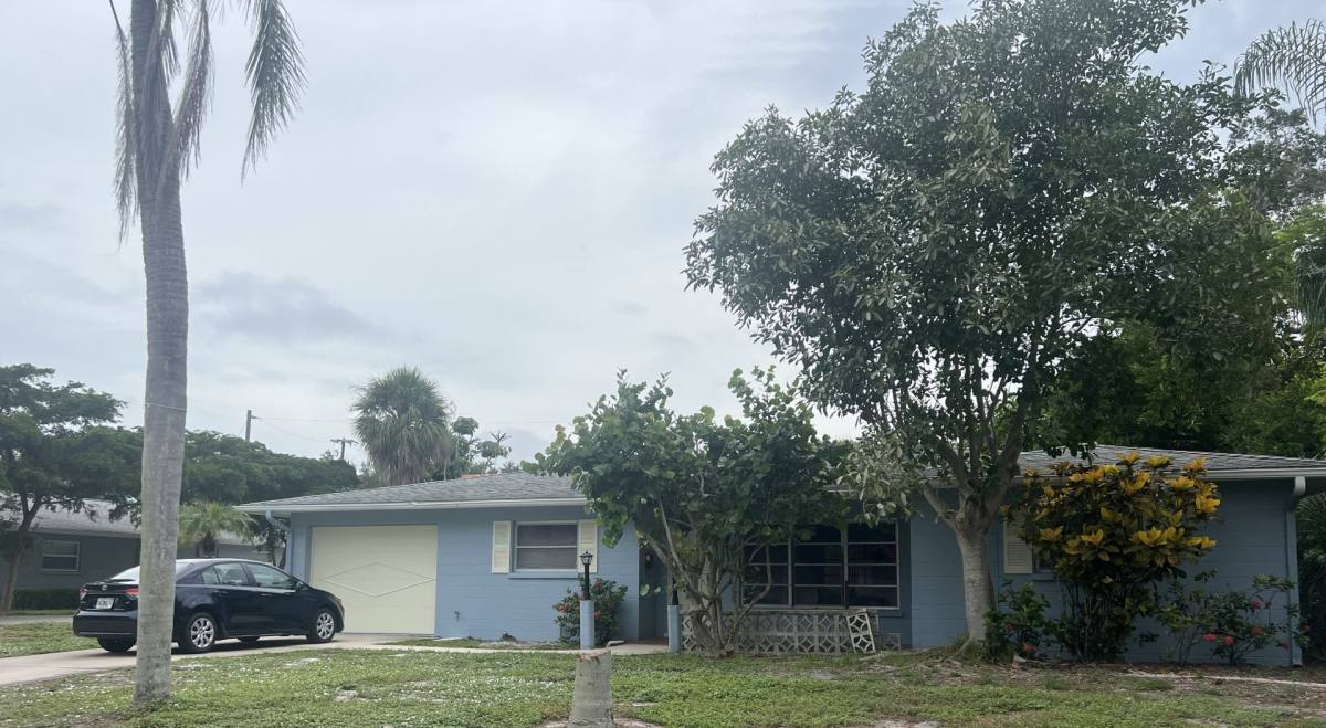 House for rent at 213 Park Blvd S, Venice, FL 34285