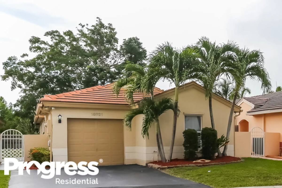 House for rent at 18921 NW 22nd St, Hollywood, FL 33029