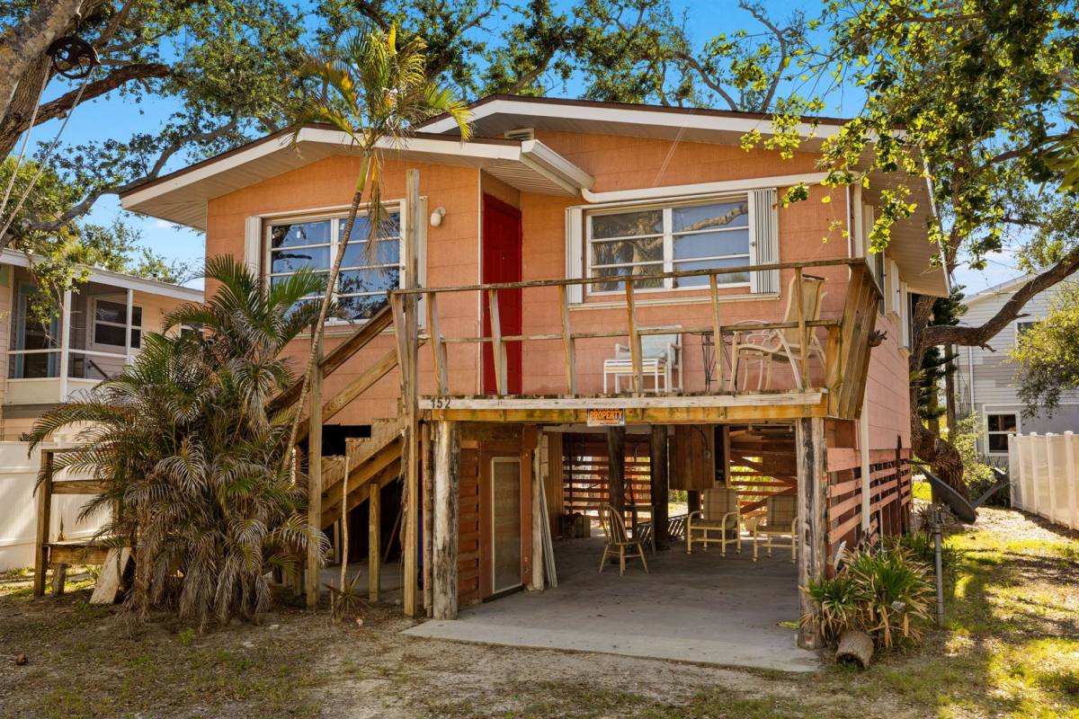 House for rent at 152 Coconut Dr, Fort Myers Beach, FL 33931