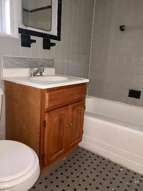 Apartment for rent at 118 Hillside Ave, Hillside, NJ 07205