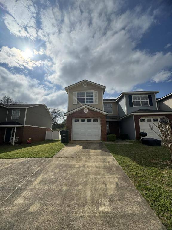 Townhouse for rent at 115 N Spring View Dr, Enterprise, AL 36330