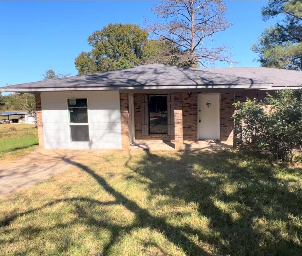 House for rent at 1428 Oak Ave, Byram, MS 39272