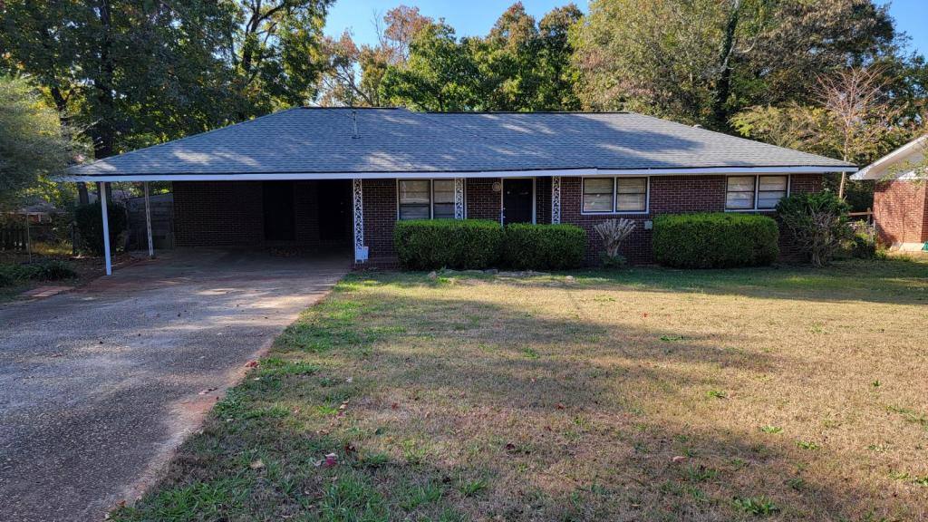 House for rent at 5905 Phillips Dr, Forest Park, GA 30297