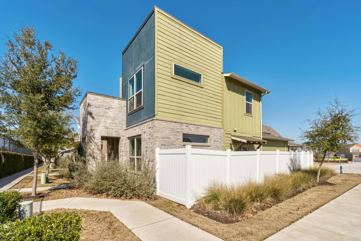 Townhouse for rent at 8101 Frida Bend #1, Austin, TX 78744