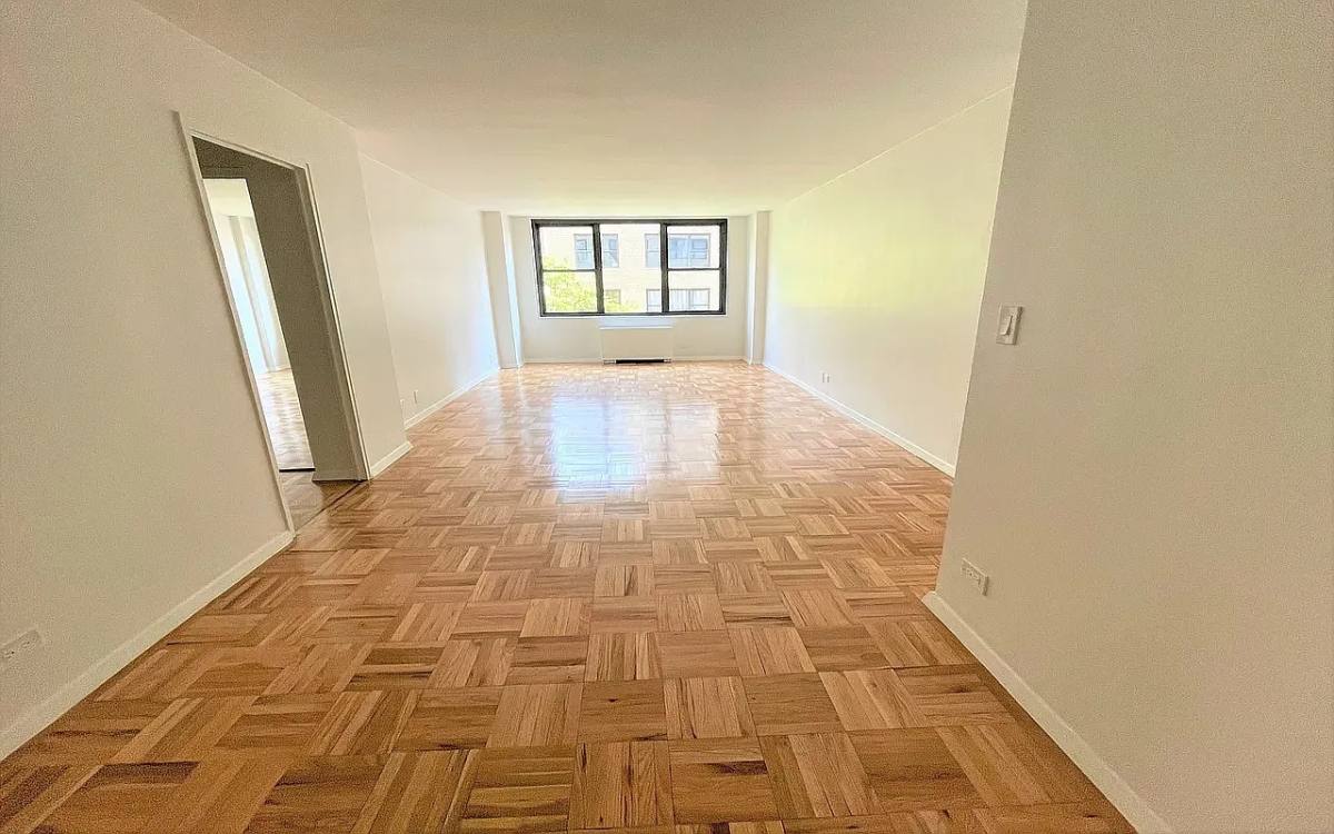 Apartment for rent at 333 E 49th St #6SS, New York, NY 10017