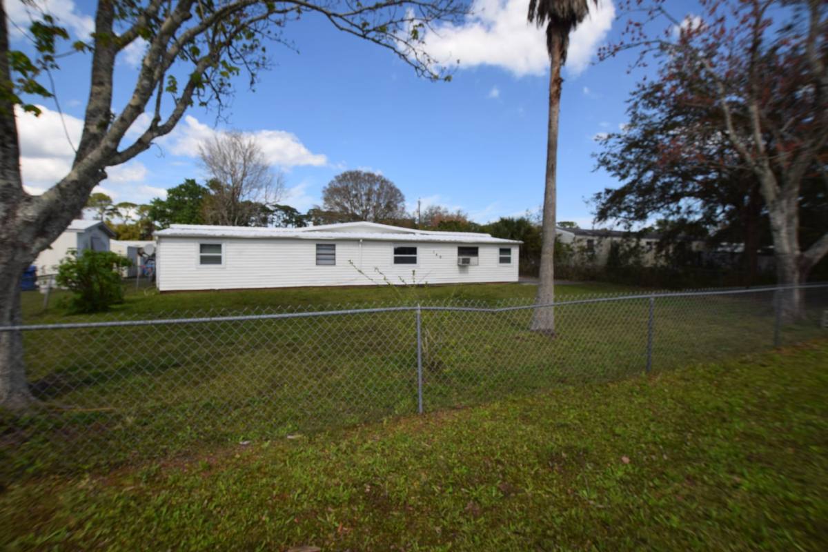 House for rent at 140 N 1st St, Oak Hill, FL 32759