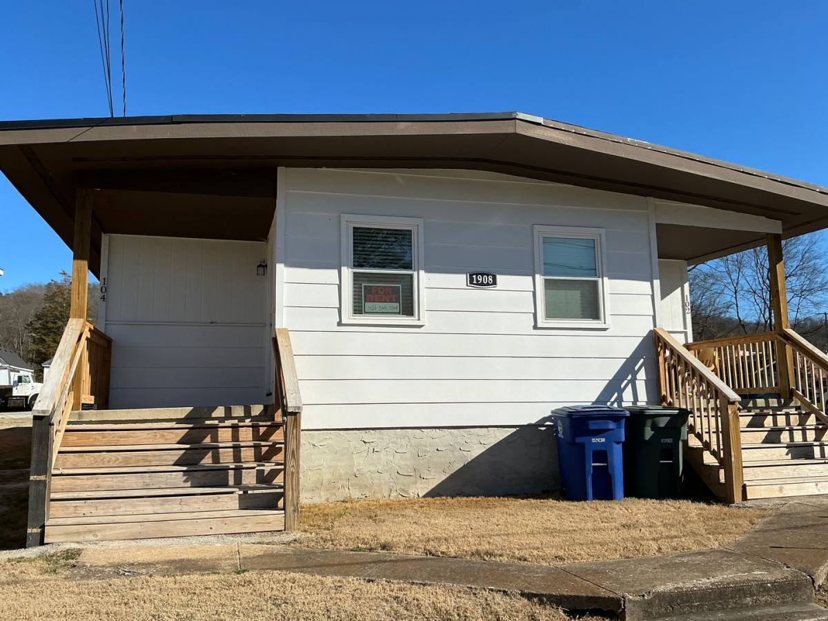 Apartment for rent at 1908 S Watkins Ave, Chattanooga, TN 37404
