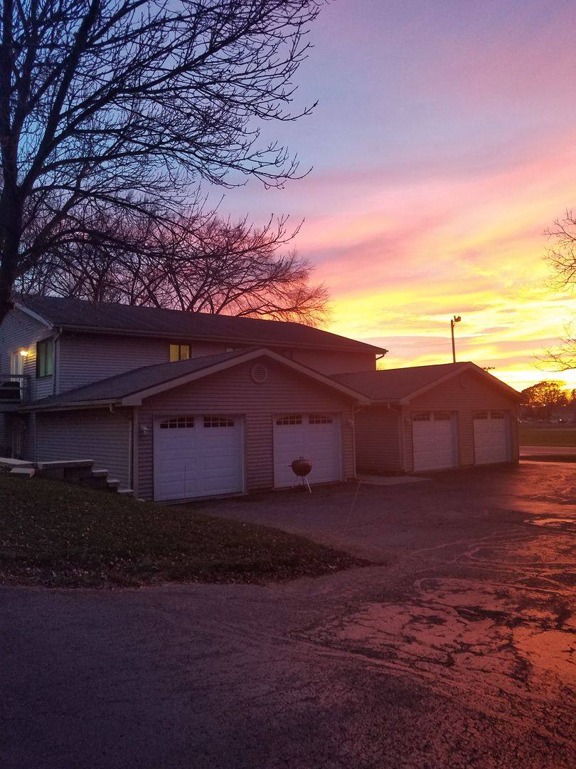 Apartment for rent at 4705-4711 Siggelkow Rd, McFarland, WI 53558