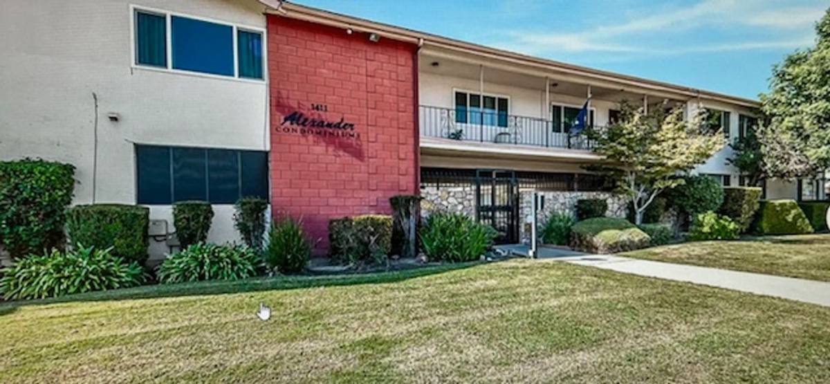 Condo for rent at 1411 S Divisadero St #2, Visalia, CA 93277