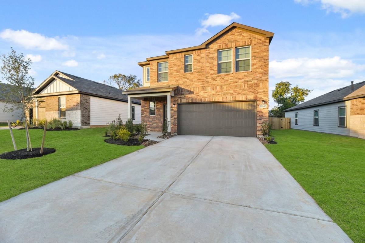 House for rent at 11880 Whirlaway Dr, Willis, TX 77318