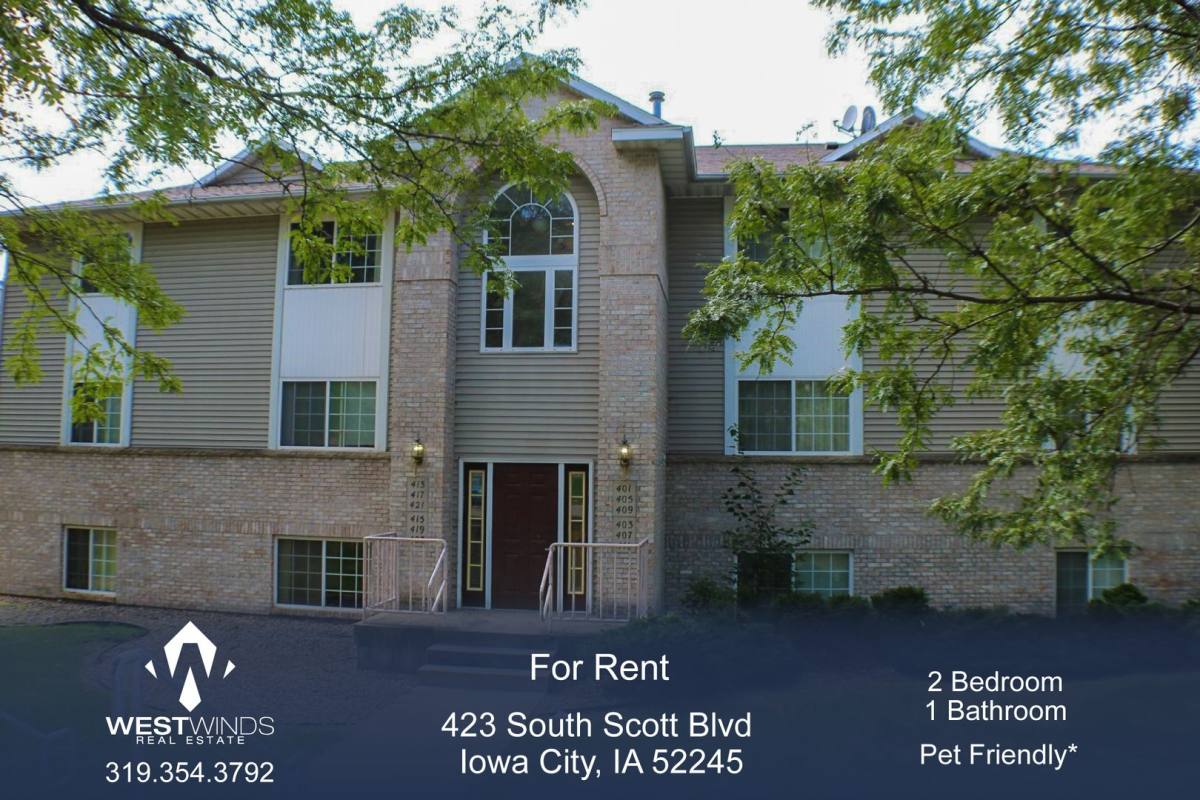 Apartment for rent at 401-423 S Scott Blvd, Iowa City, IA 52245