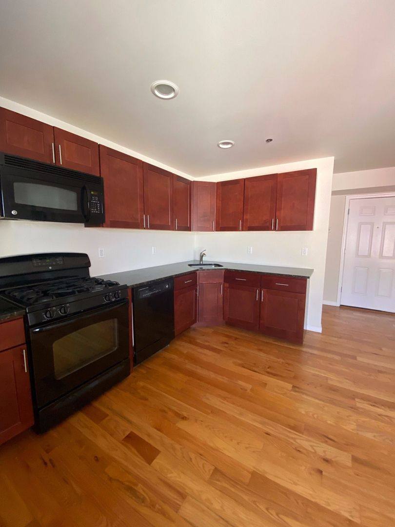 Apartment for rent at 115 42nd St, Union City, NJ 07087