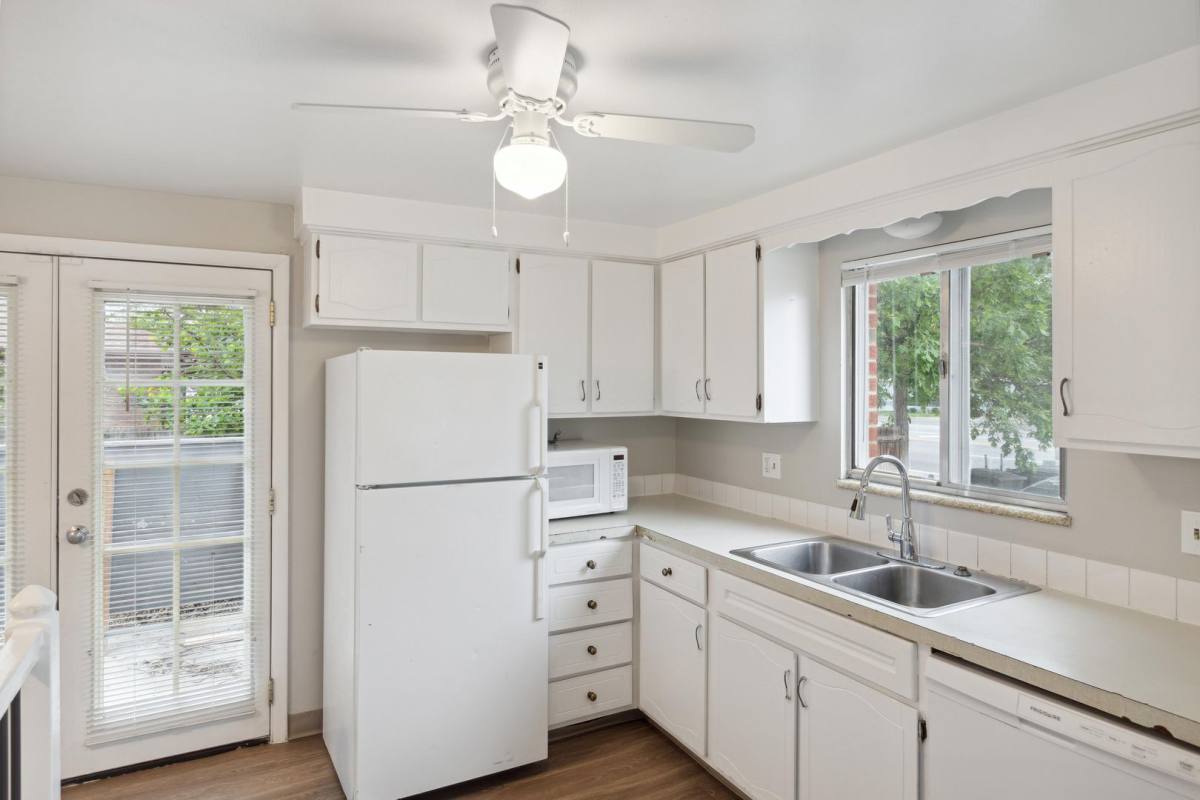 Apartment for rent at 1014 W 17th Ave, Longmont, CO 80501