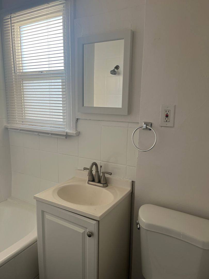 Apartment for rent at 1018 W 57th St, Los Angeles, CA 90037
