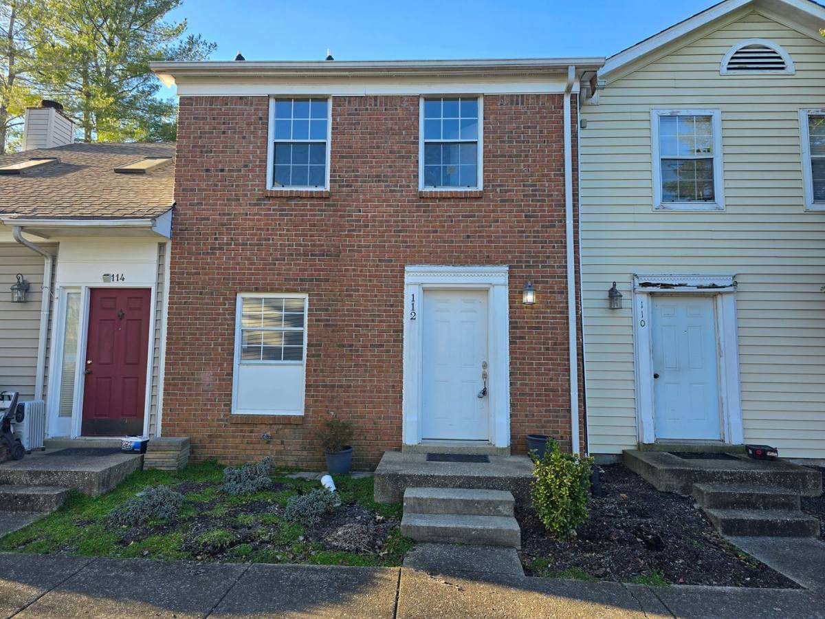Townhouse for rent at 112 Greenland Court, Clarksville, TN 37042