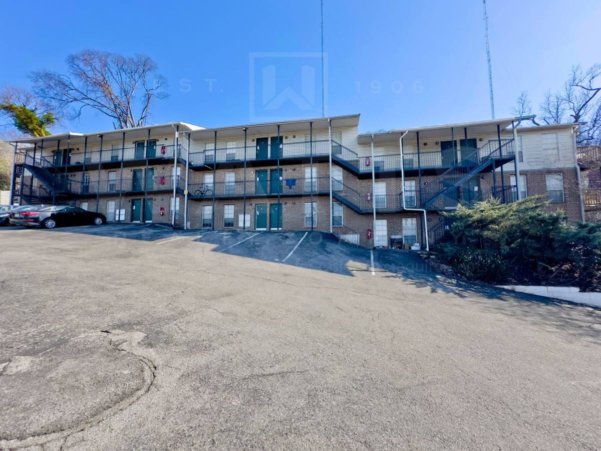 Apartment for rent at 1521 17th St S, Birmingham, AL 35205
