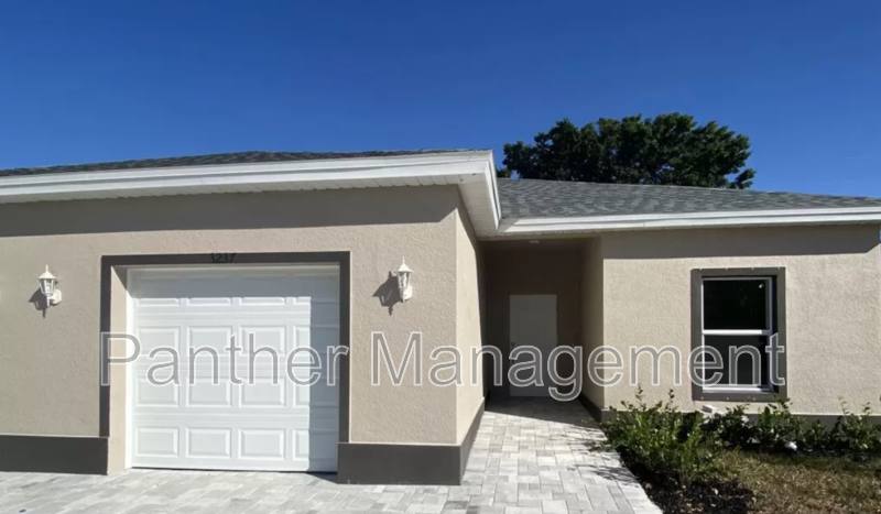 Townhouse for rent at 26057 Explorer Rd, Punta Gorda, FL 33983