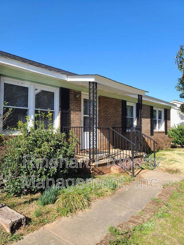 House for rent at 105 Zion Church Rd, Clover, SC 29710