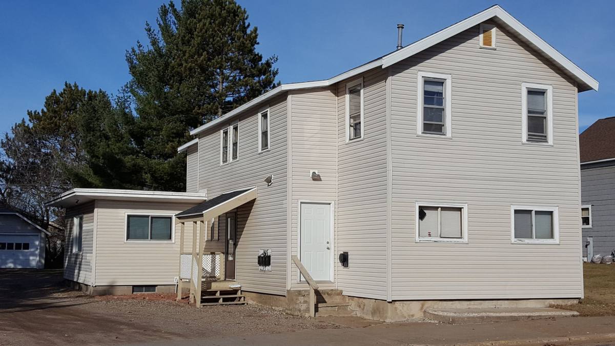 Apartment for rent at 1415 N Stevens St, Rhinelander, WI 54501
