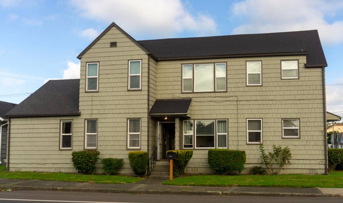 Apartment for rent at 902 W Wishkah St, Aberdeen, WA 98520