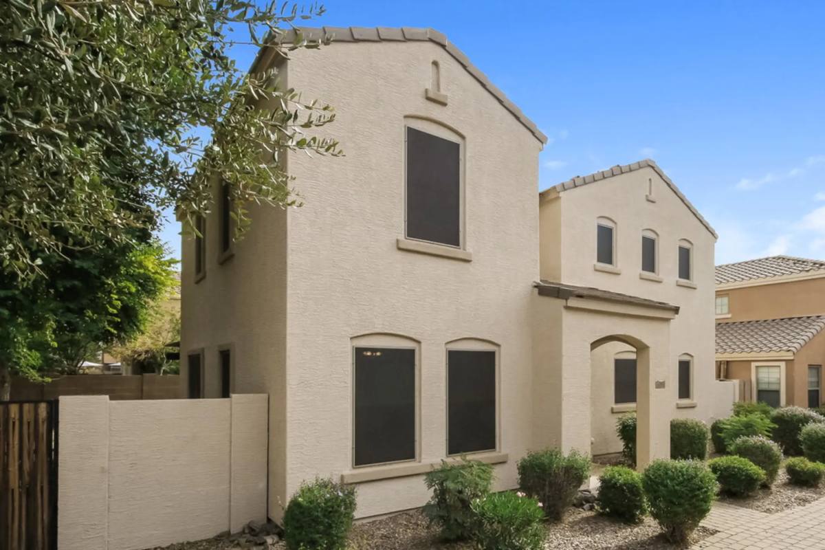 House for rent at 3306 E Franklin Ave, Gilbert, AZ 85295