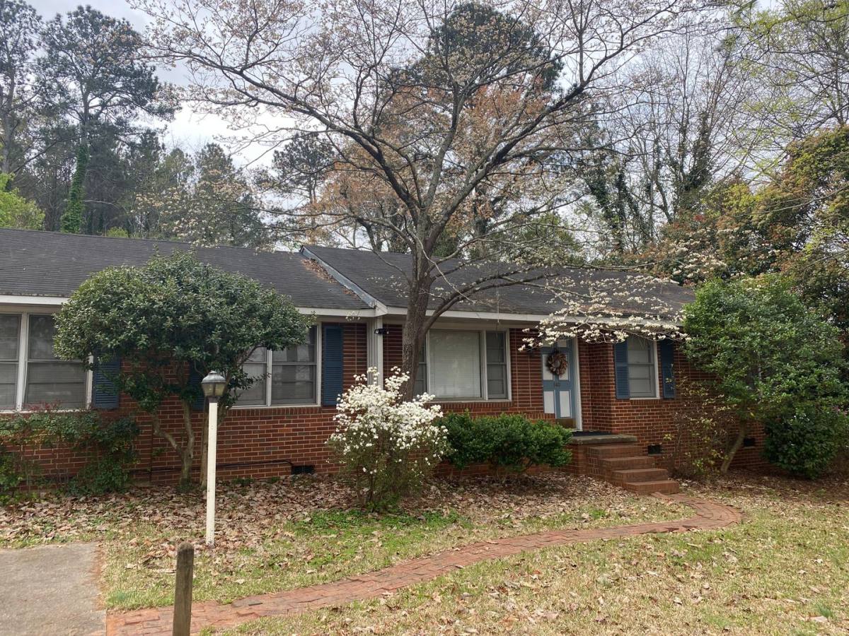 House for rent at 140 Forest Rd, Athens, GA 30605