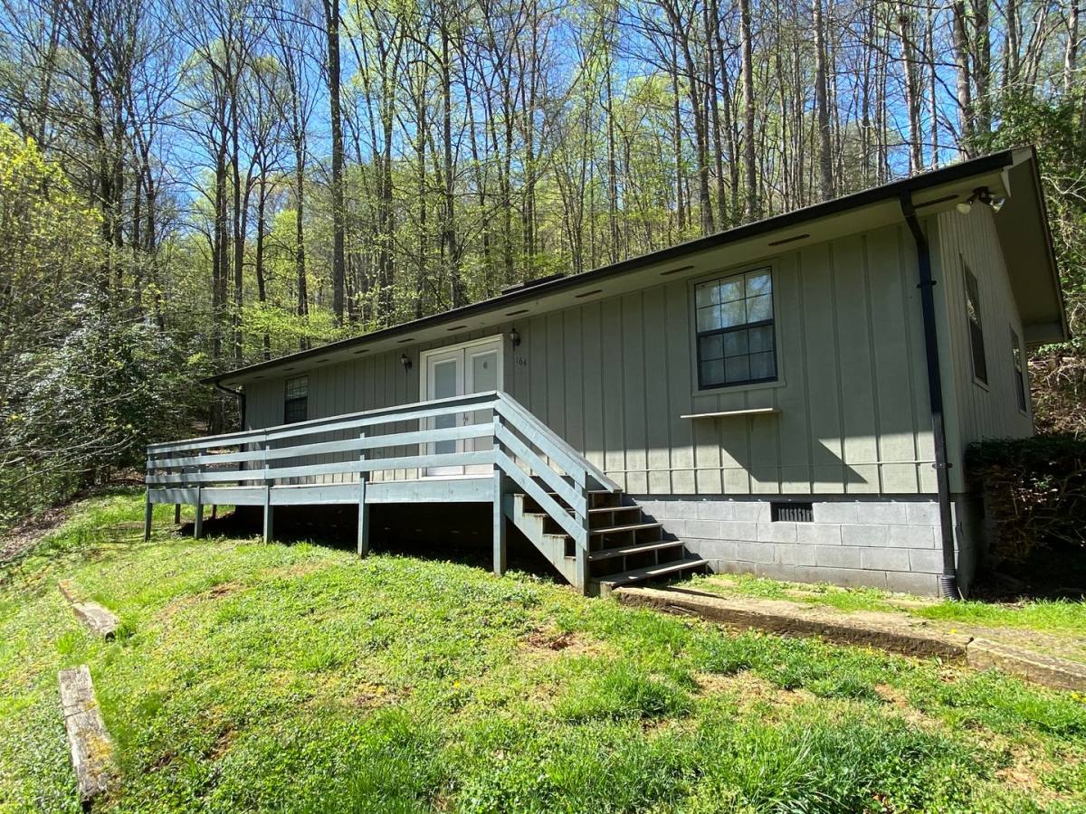 House for rent at 164 Jade Rd, Sylva, NC 28779