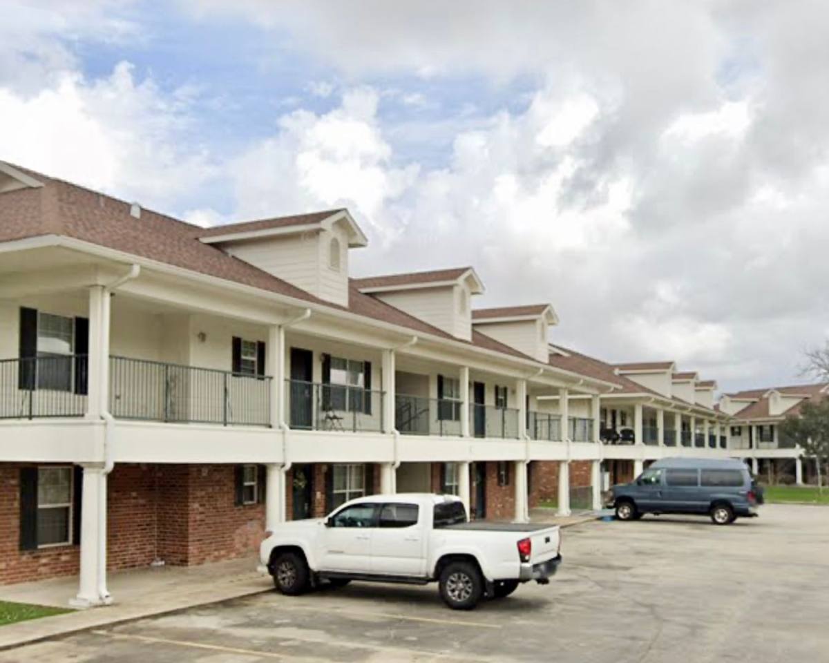 Apartment for rent at 725 Mary St, New Iberia, LA 70560