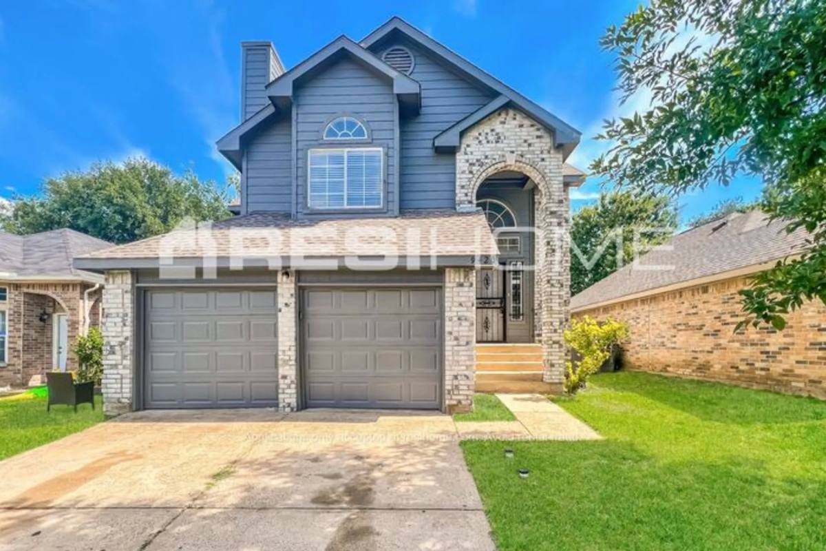 House for rent at 9420 Wolf Run Dr, Dallas, TX 75227