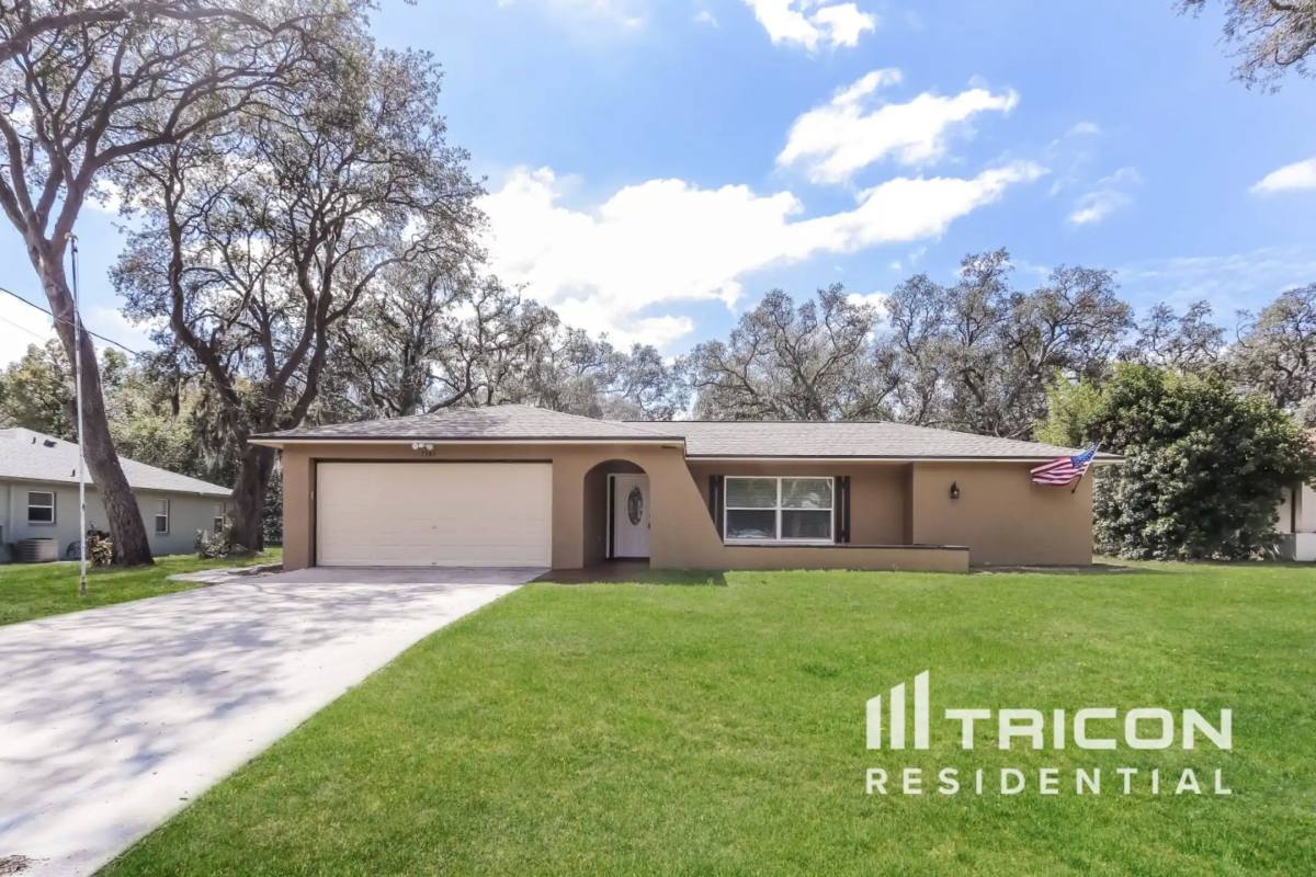 House for rent at 7785 Holiday Dr Spring Hill Floor, Spring Hill, FL 34606