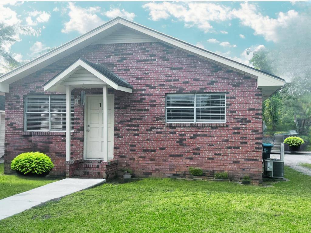 House for rent at 2219 31st St #1, Gulfport, MS 39501