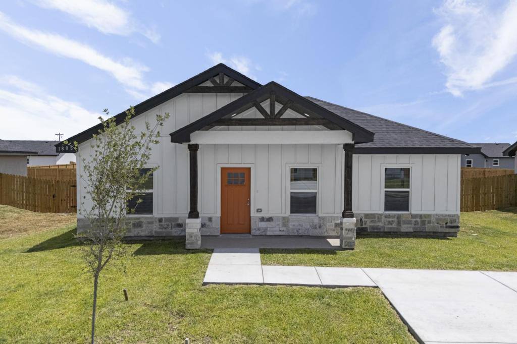 House for rent at 1710 Hope Dr, Mercedes, TX 78570