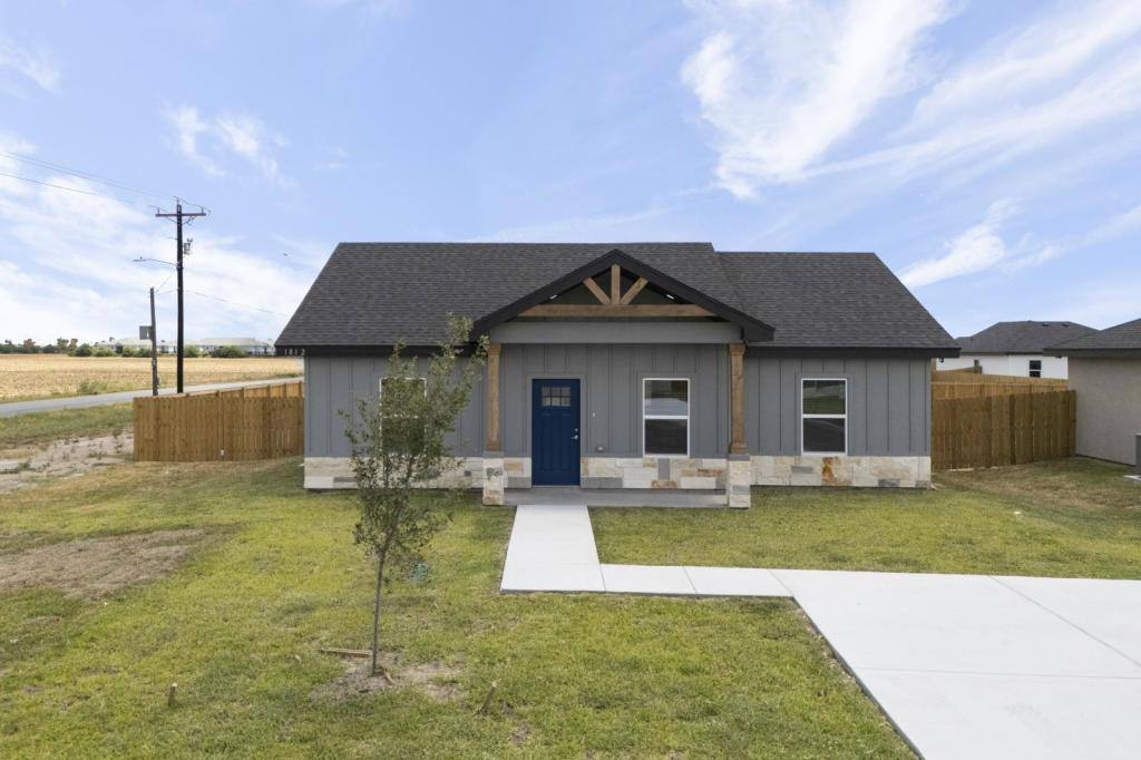 House for rent at 1804 Hope Dr, Mercedes, TX 78570