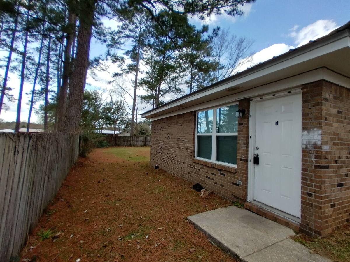 Apartment for rent at 906 S Lena St #4, Dothan, AL 36301