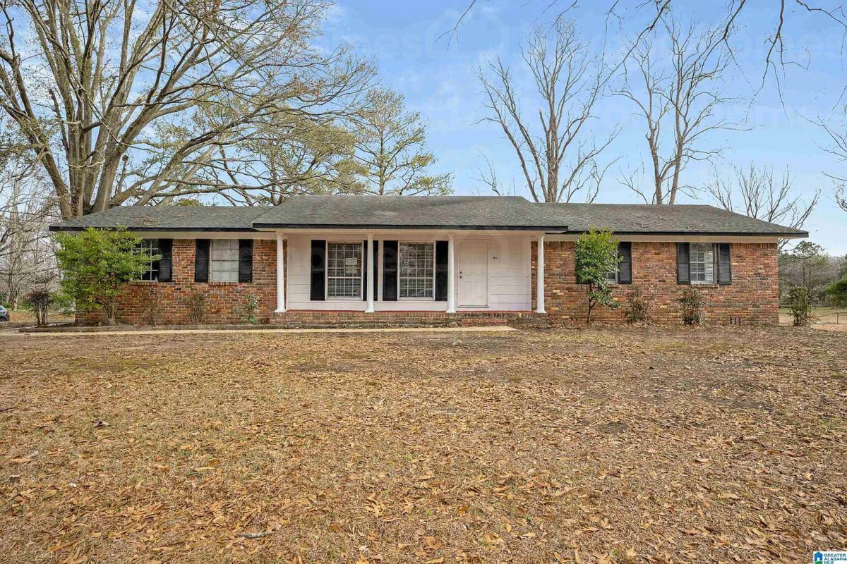 House for rent at 4012 Hazelwood Rd, Adamsville, AL 35005