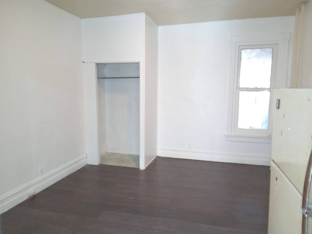 Apartment for rent at 625 N 6th St, Allentown, PA 18102