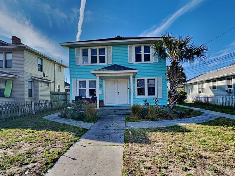 Townhouse for rent at 604 Braddock Ave #2, Daytona Beach, FL 32118