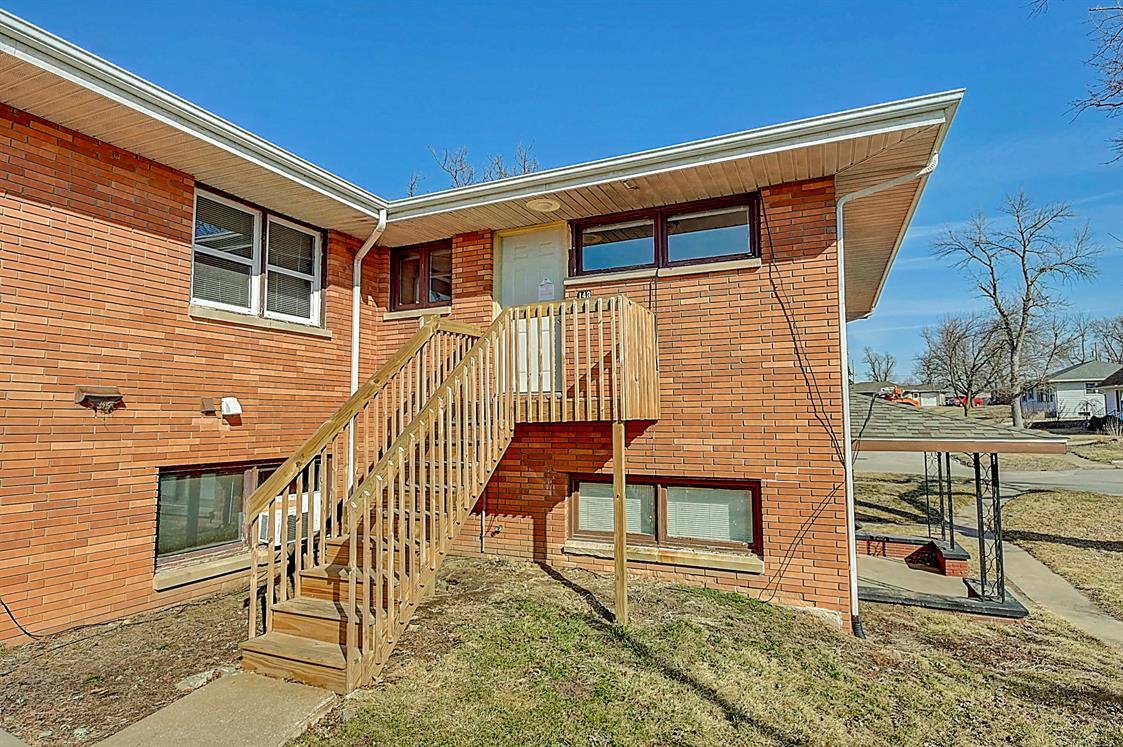 Apartment for rent at 143 Southview Dr, Marion, IA 52302