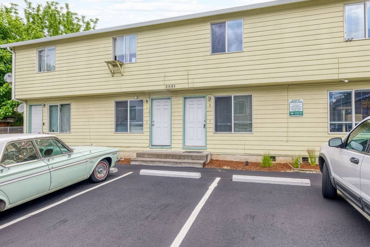 Apartment for rent at 2831 SE 87th Ave, Portland, OR 97266