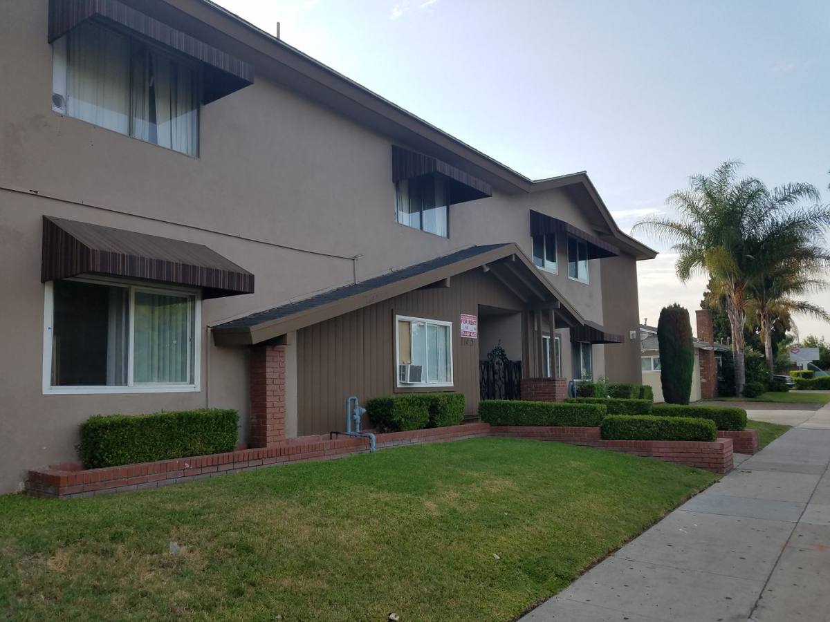 Apartment for rent at 1145 N W St, Anaheim, CA 92801